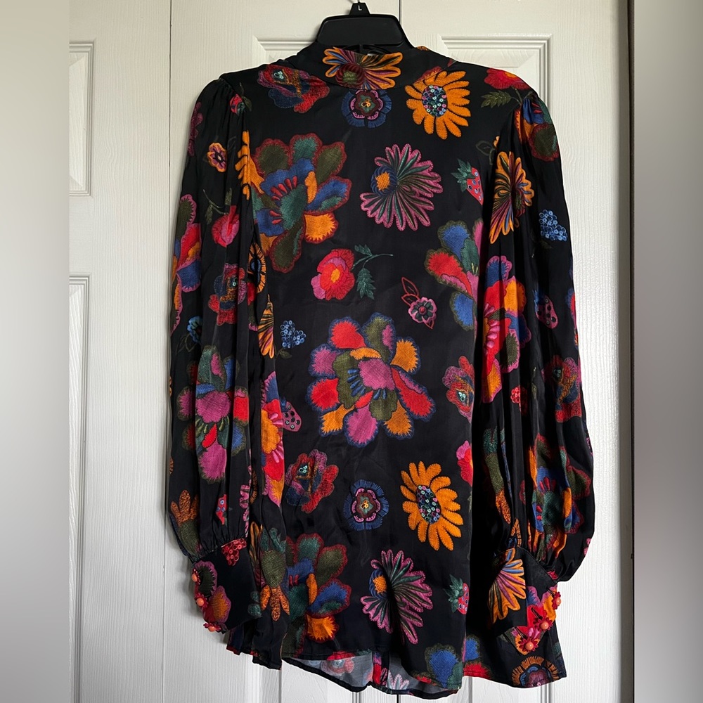 NWT FARM Rio Lily’s Garden Blouse size M